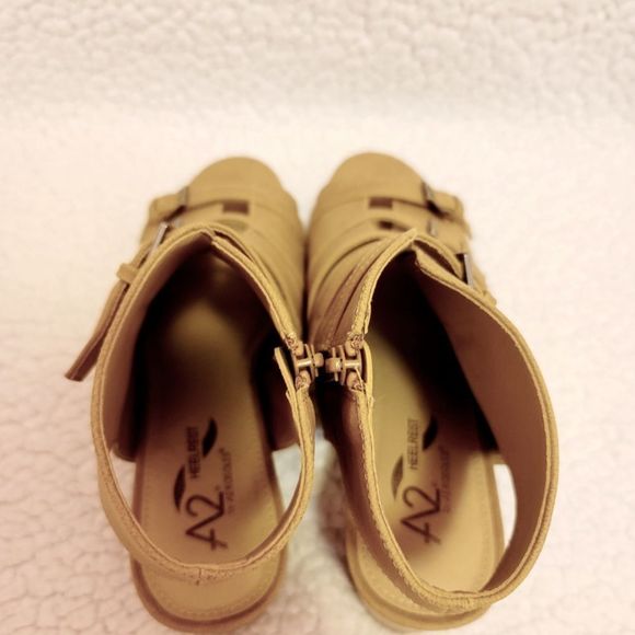 A2 by AEROSOLES Line of Site Bootie - Picture 4 of 8